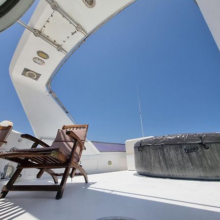 Riti Yacht Hotel Kalkara Bagian luar foto