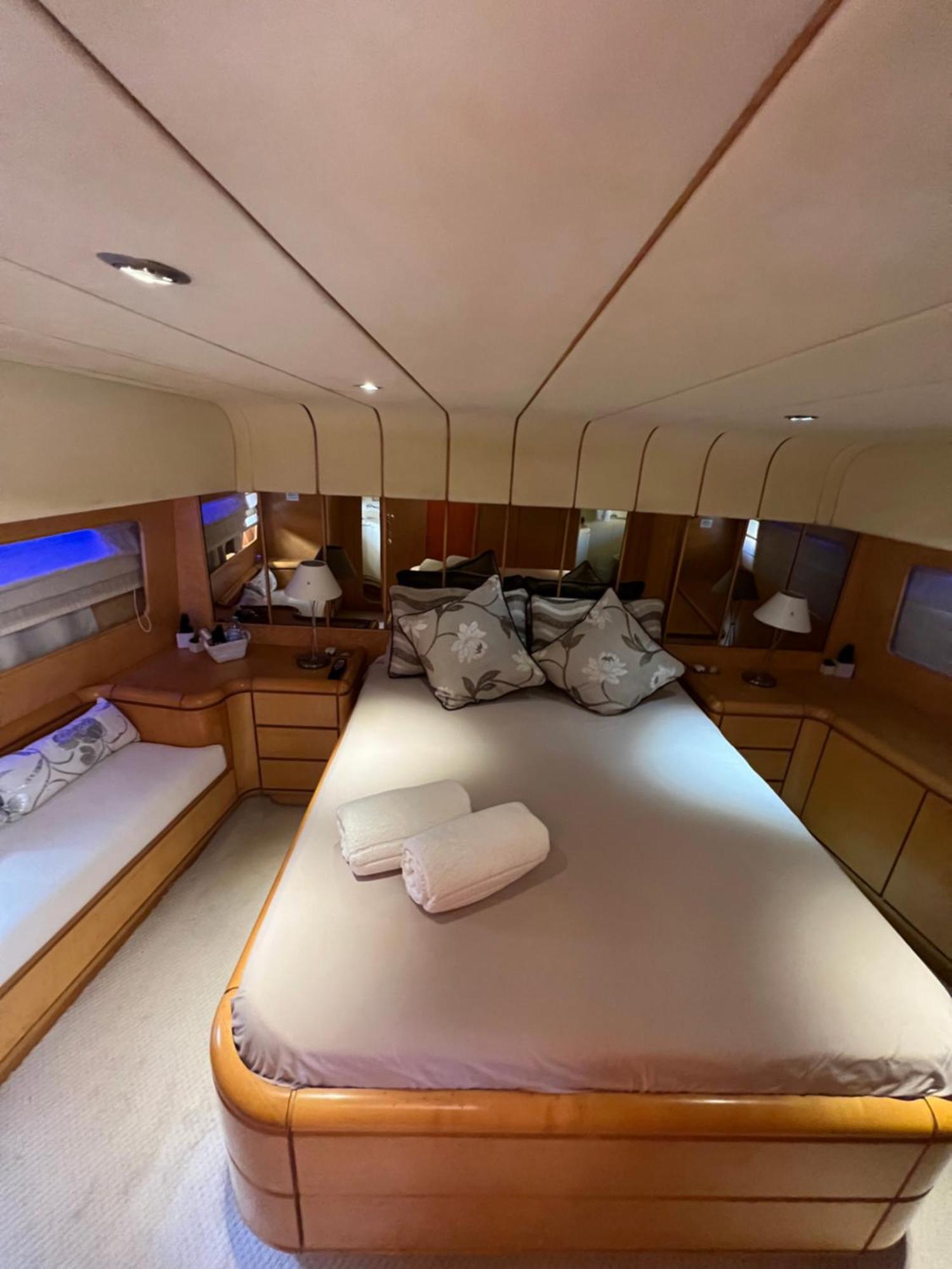 Riti Yacht Hotel Kalkara Bagian luar foto