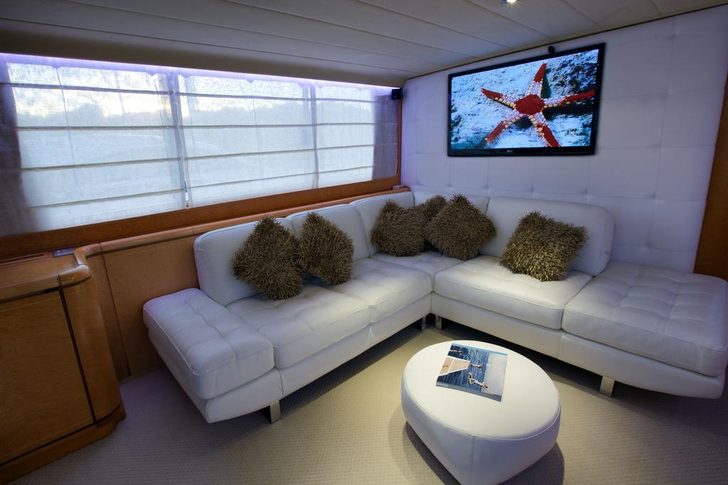 Riti Yacht Hotel Kalkara Bagian luar foto