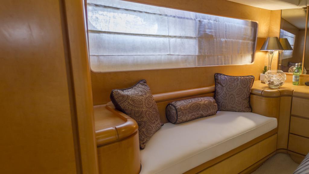 Riti Yacht Hotel Kalkara Bagian luar foto