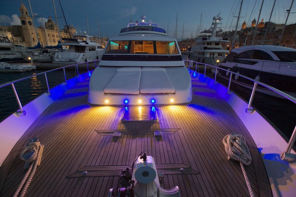 Riti Yacht Hotel Kalkara Bagian luar foto