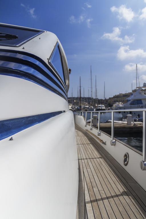Riti Yacht Hotel Kalkara Bagian luar foto