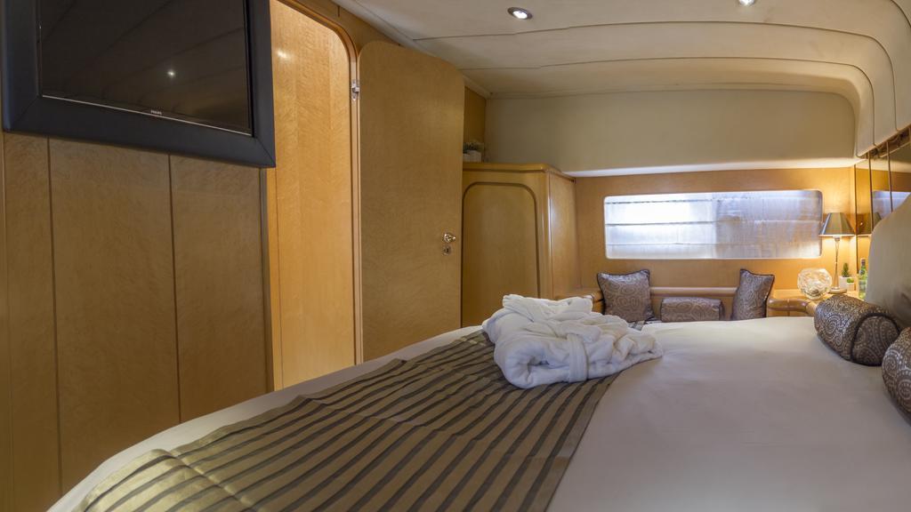 Riti Yacht Hotel Kalkara Bagian luar foto