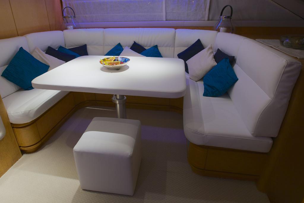 Riti Yacht Hotel Kalkara Bagian luar foto