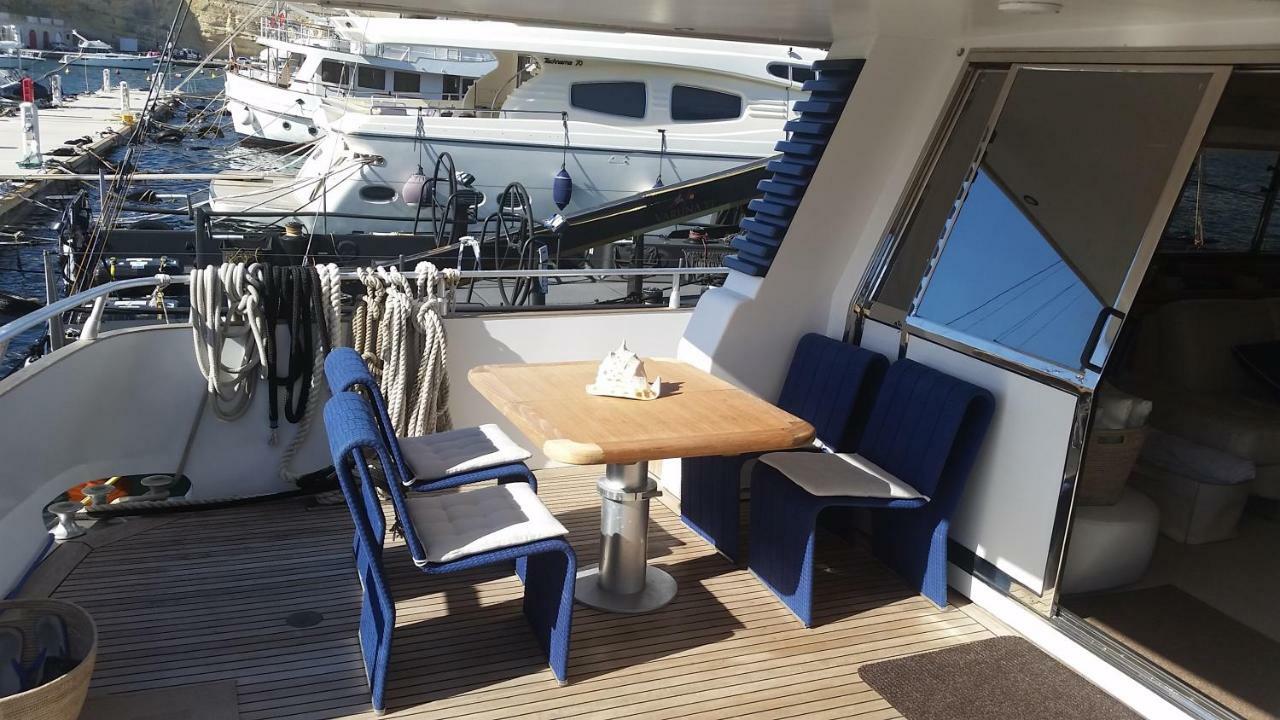 Riti Yacht Hotel Kalkara Bagian luar foto