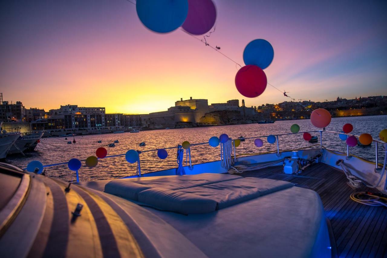 Riti Yacht Hotel Kalkara Bagian luar foto